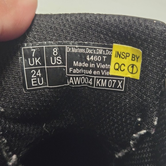 Dr. Martens 1460 J Kids' Black Rainbow Patent Leather Lace-Up Boots Size 8 - Picture 5 of 9